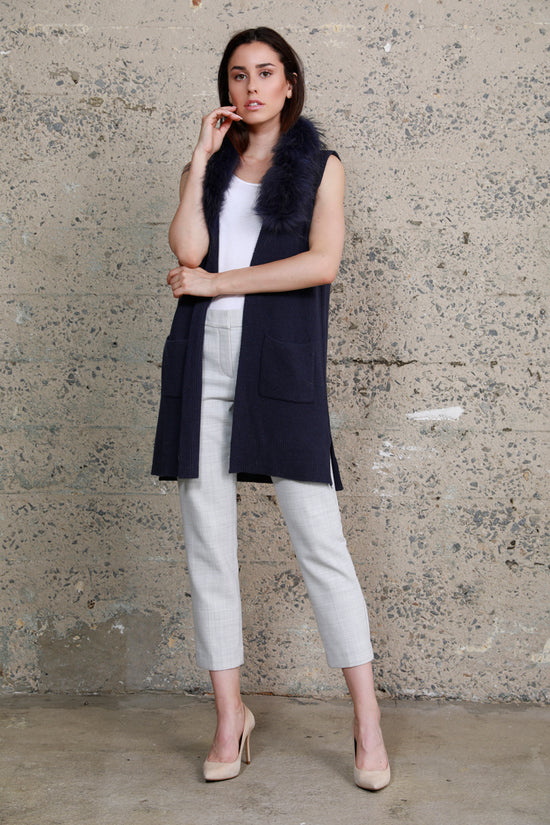 Knitted Vest with Detachable Fur Collar