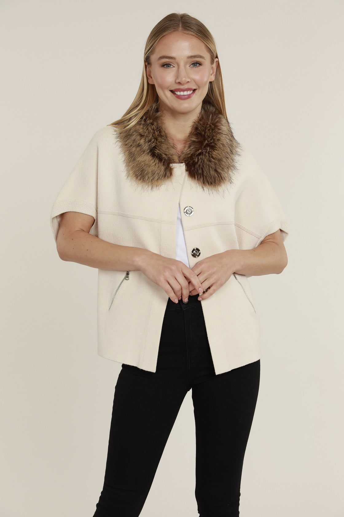 Load image into Gallery viewer, Faux Fur Collar Structured Cardigan
