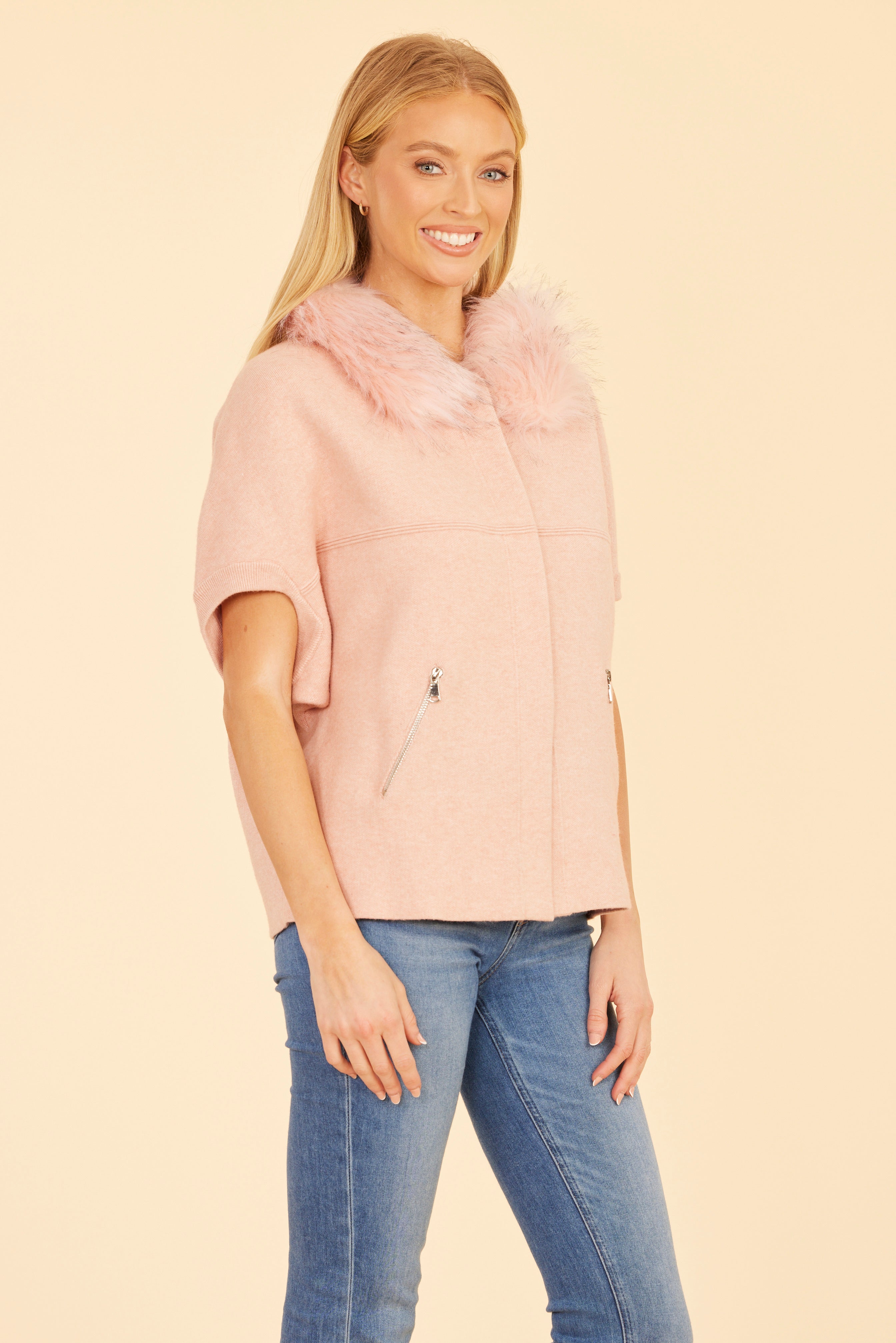 Faux Fur Collar Short Sleeved Cardigan