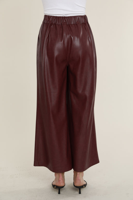 Load image into Gallery viewer, Faux Leather Wide Leg Crop Pants
