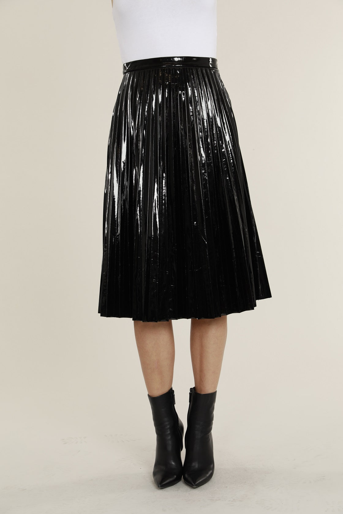 Women's Faux Leather Skirts – Dolce Cabo