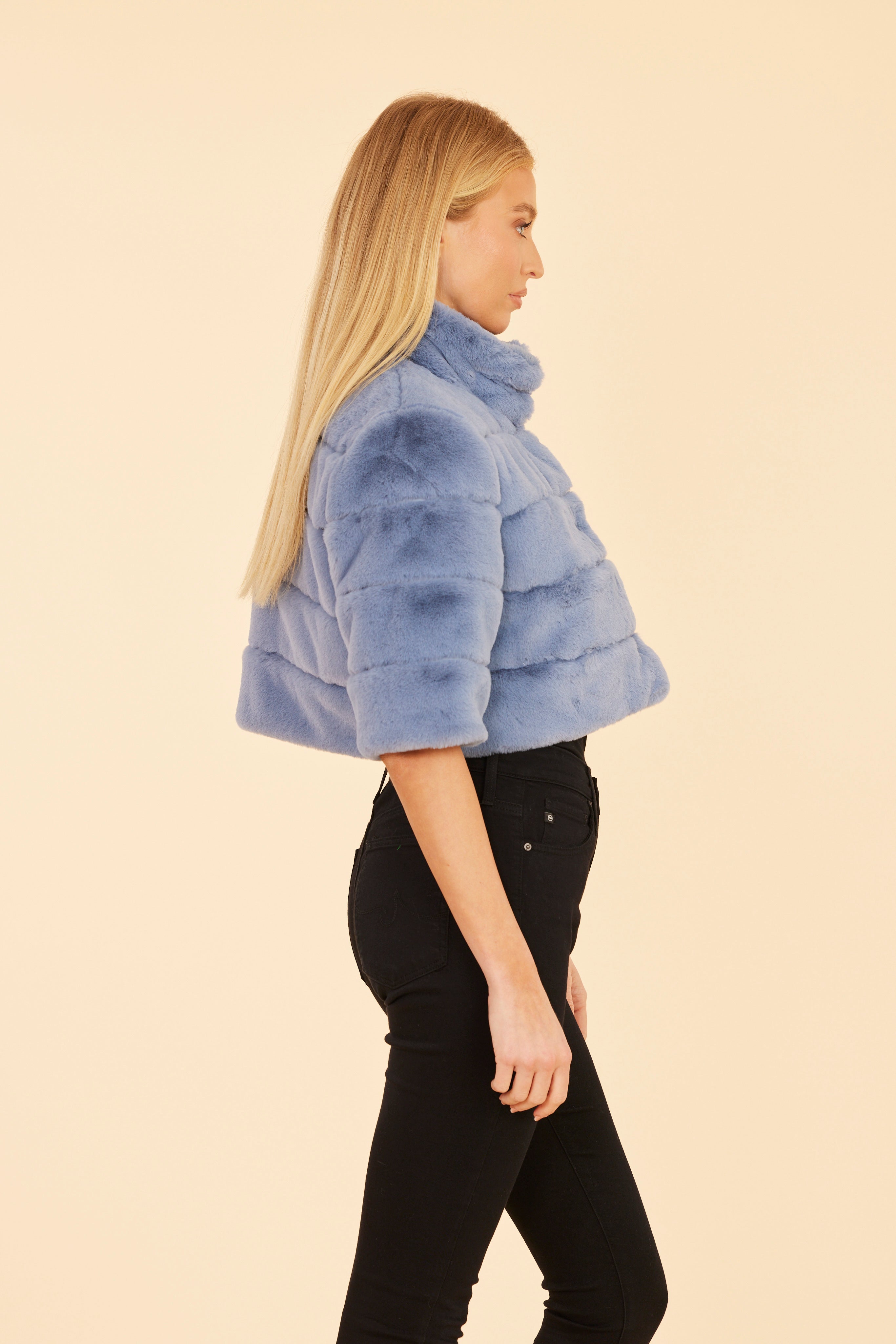 Faux Fur Paneled Cropped Jacket – Dolce Cabo