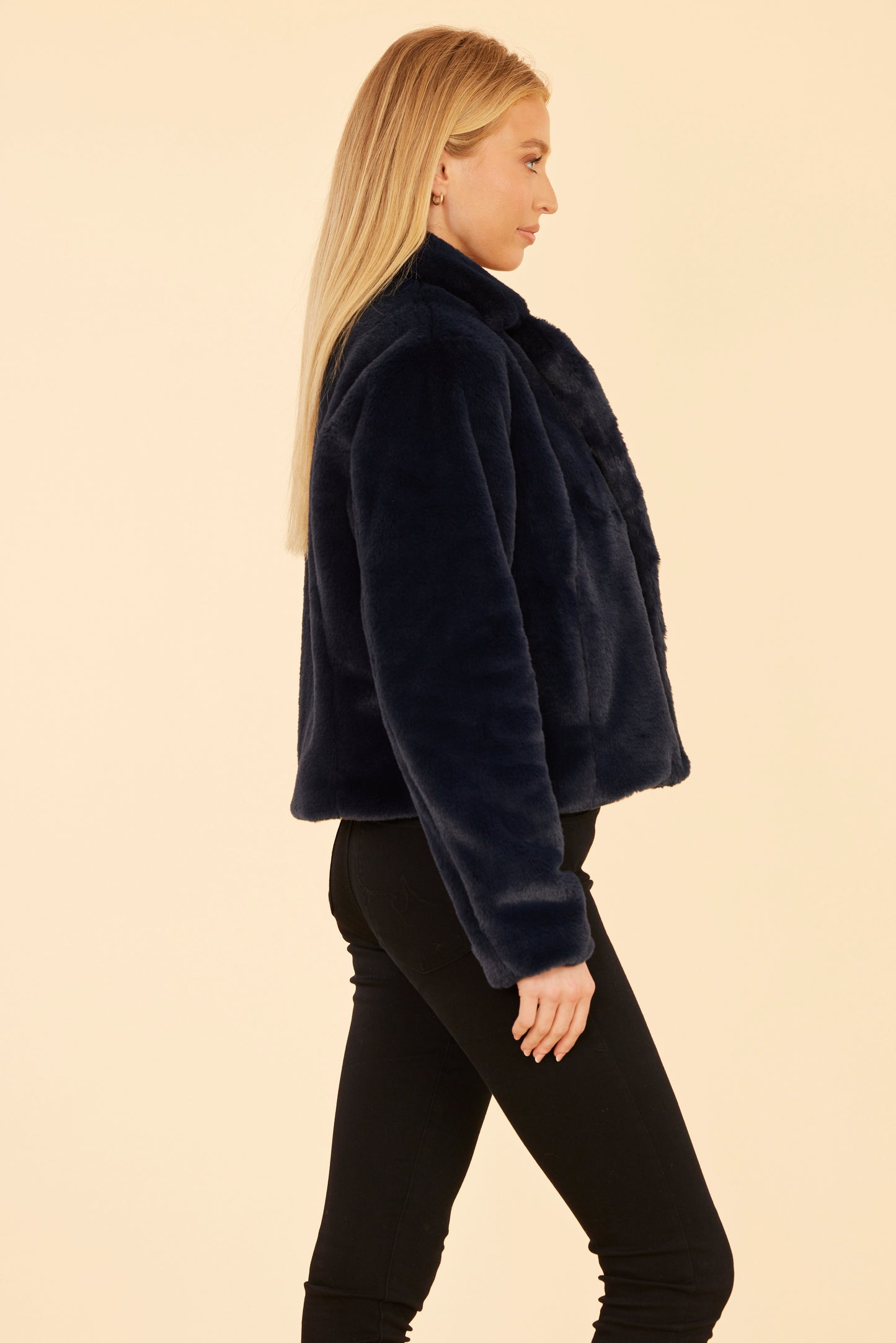 FW'24 Plush Faux Fur Notch Collar Jacket