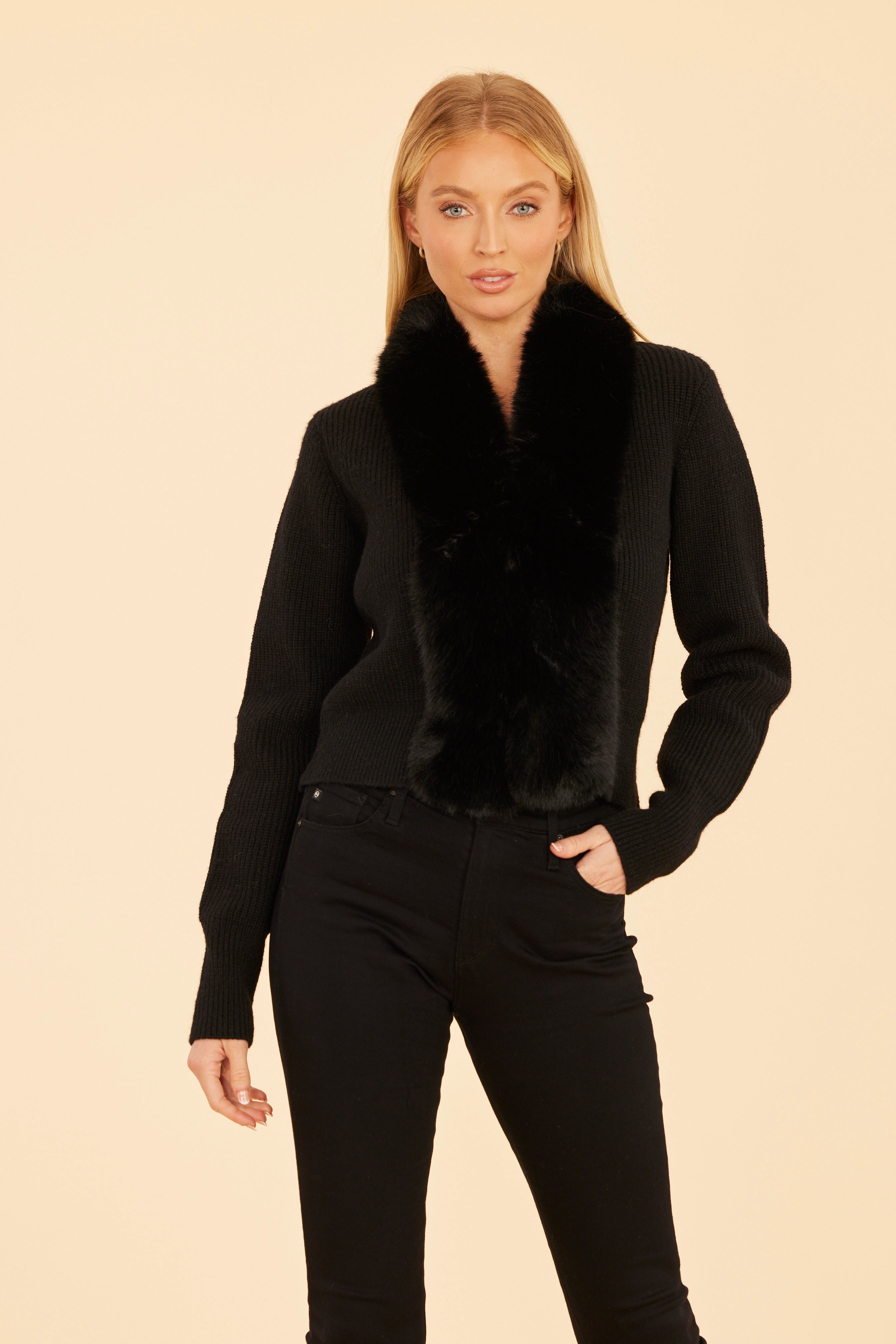 Cropped Cardigan with Faux Fur Trim – Dolce Cabo