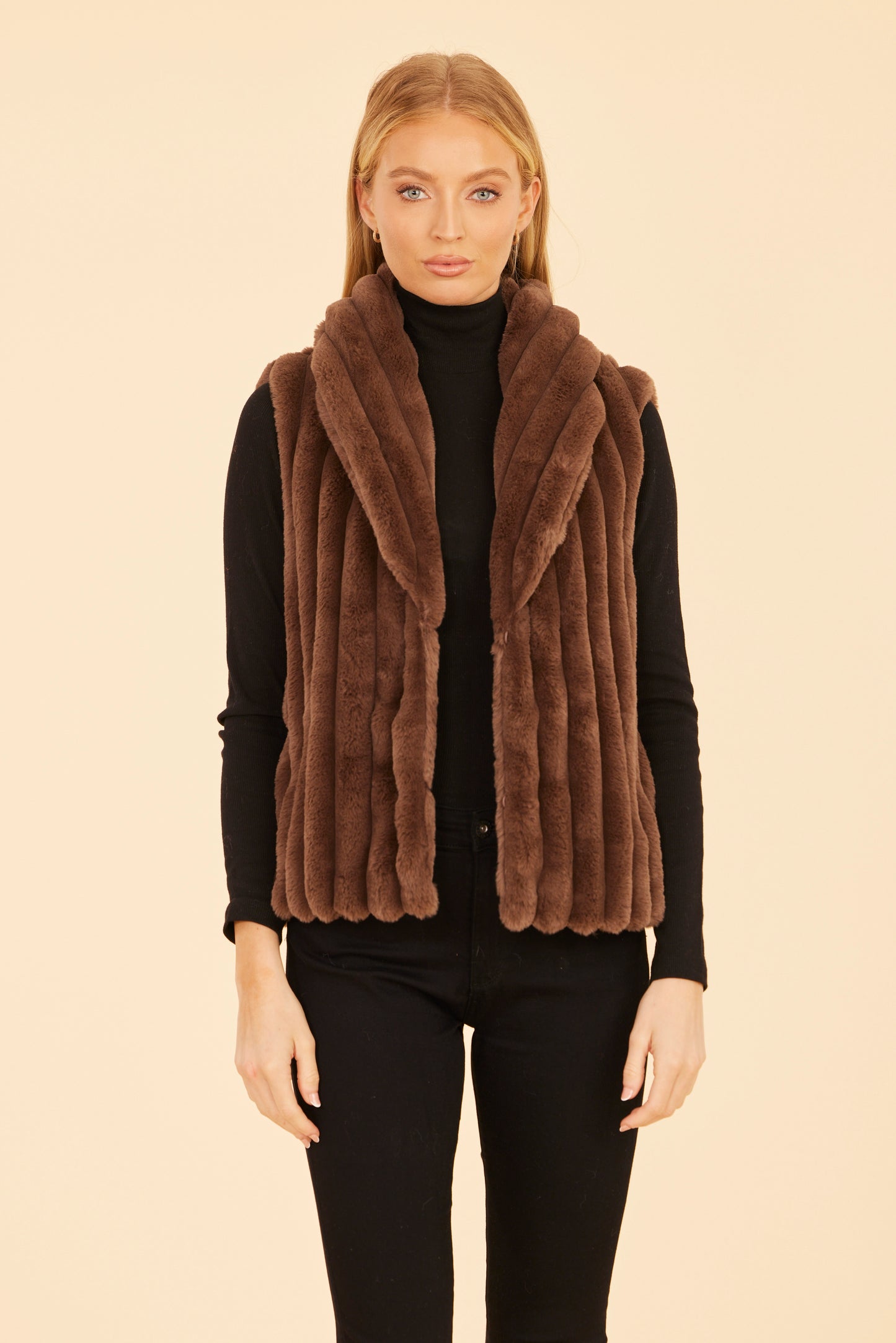 Faux Fur Grooved Vest