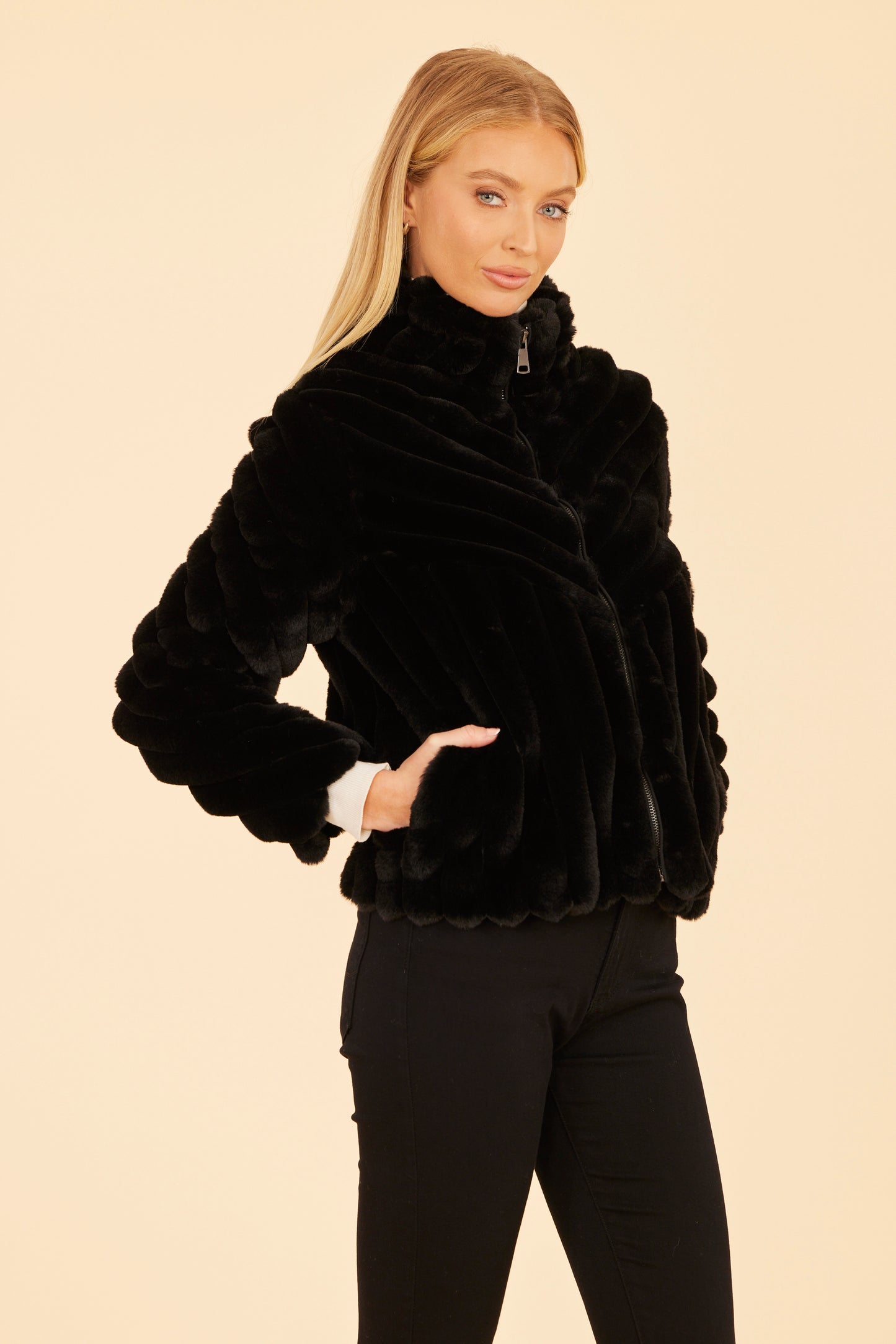 Faux Fur Grooved Zip-Up Jacket