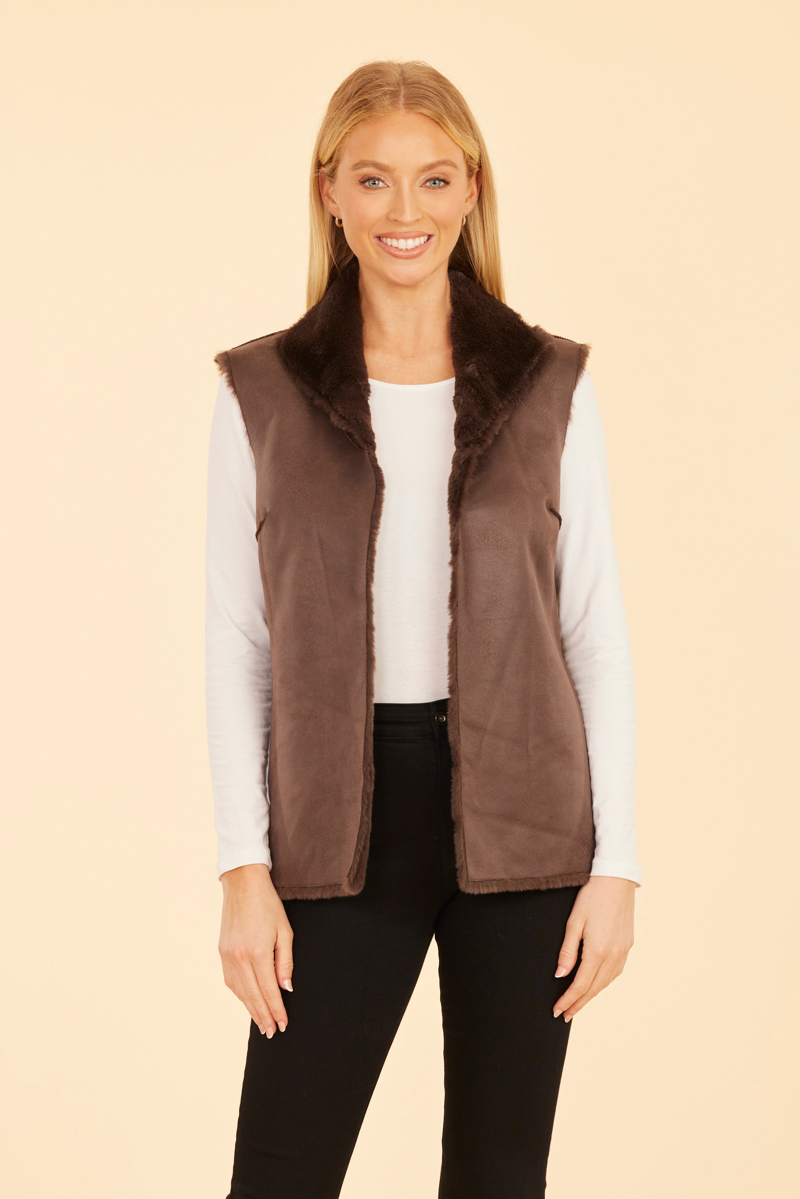Faux Fur Reversible Plush Vest – Dolce Cabo