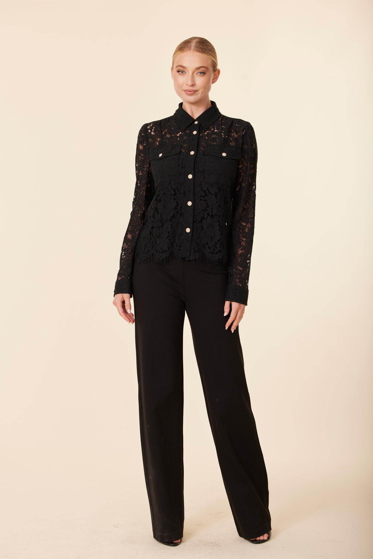 Lace Pearl Button Top Gold Button Short