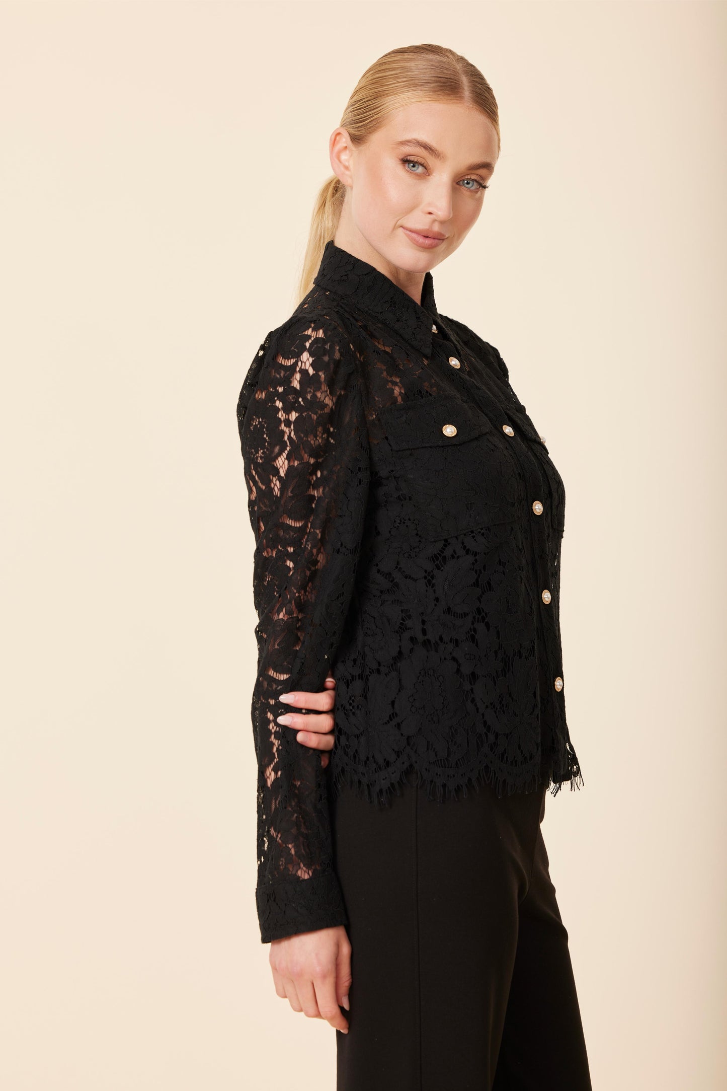 Lace Pearl Button Top Gold Button Short