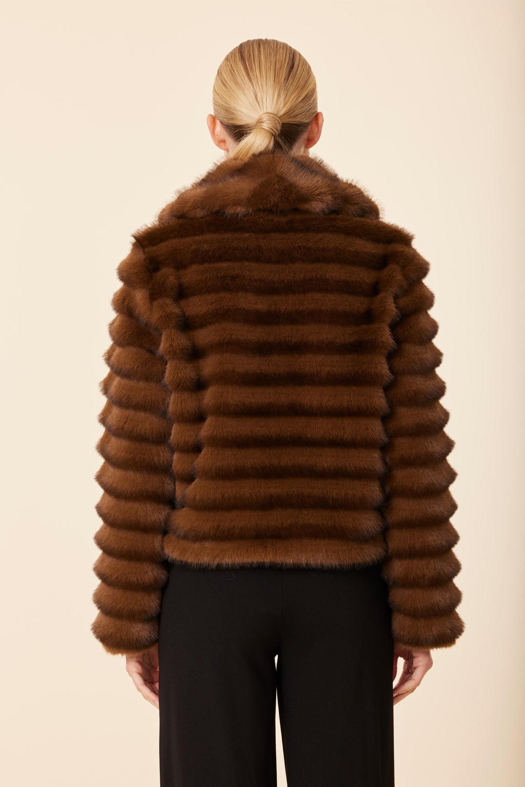 Faux Fur Plush Grooved Jacket