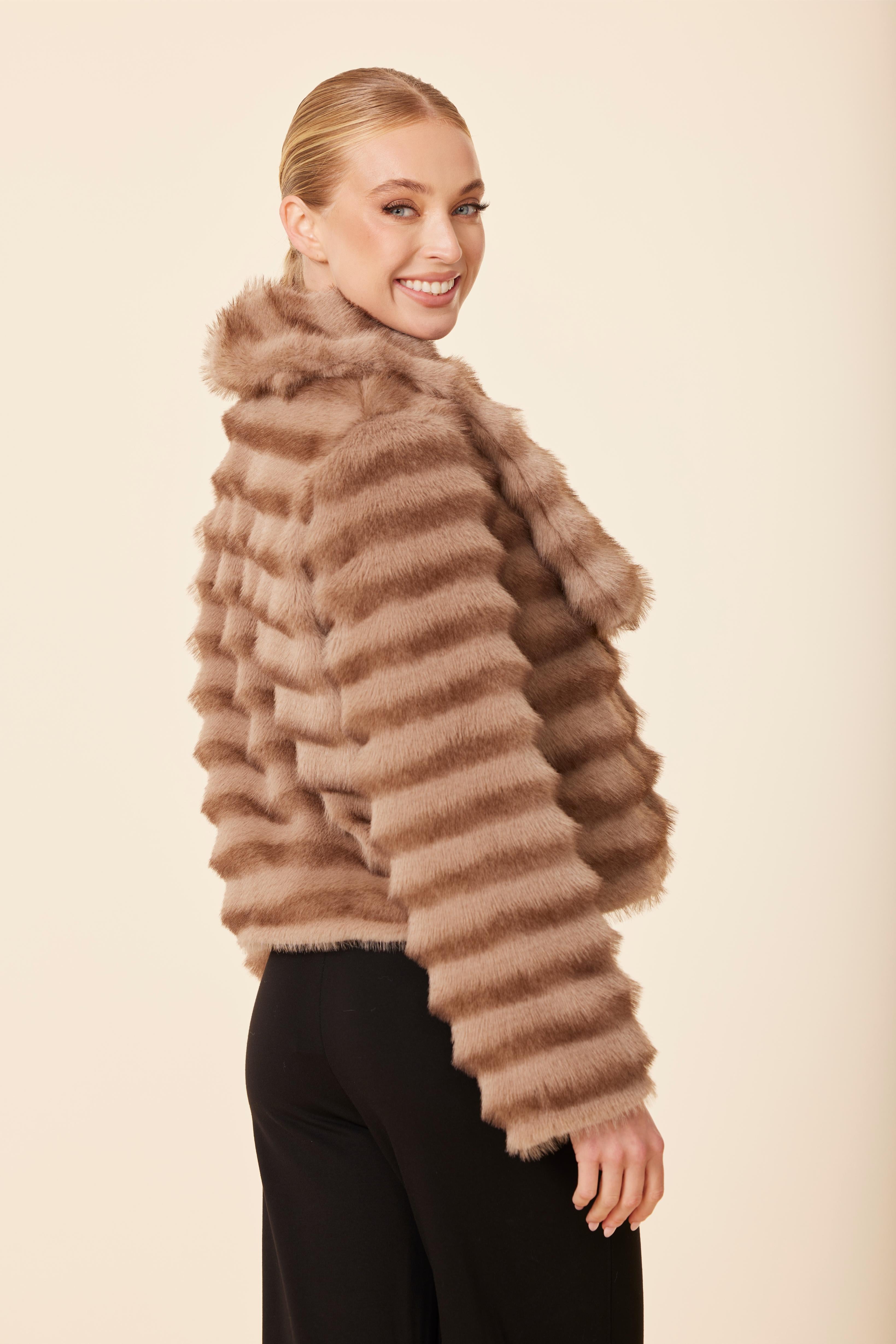 Faux Fur Plush Grooved Jacket