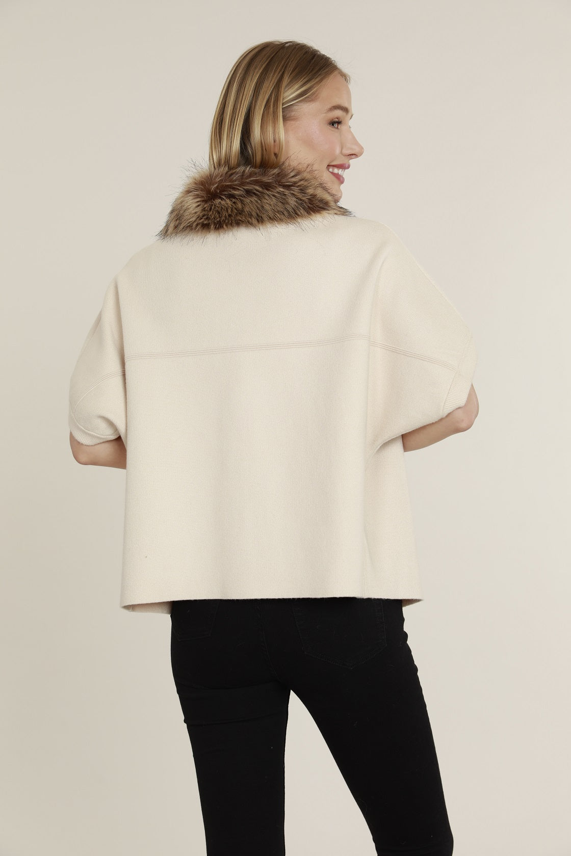 Faux Fur Collar Short Sleeve Cardigan – Dolce Cabo
