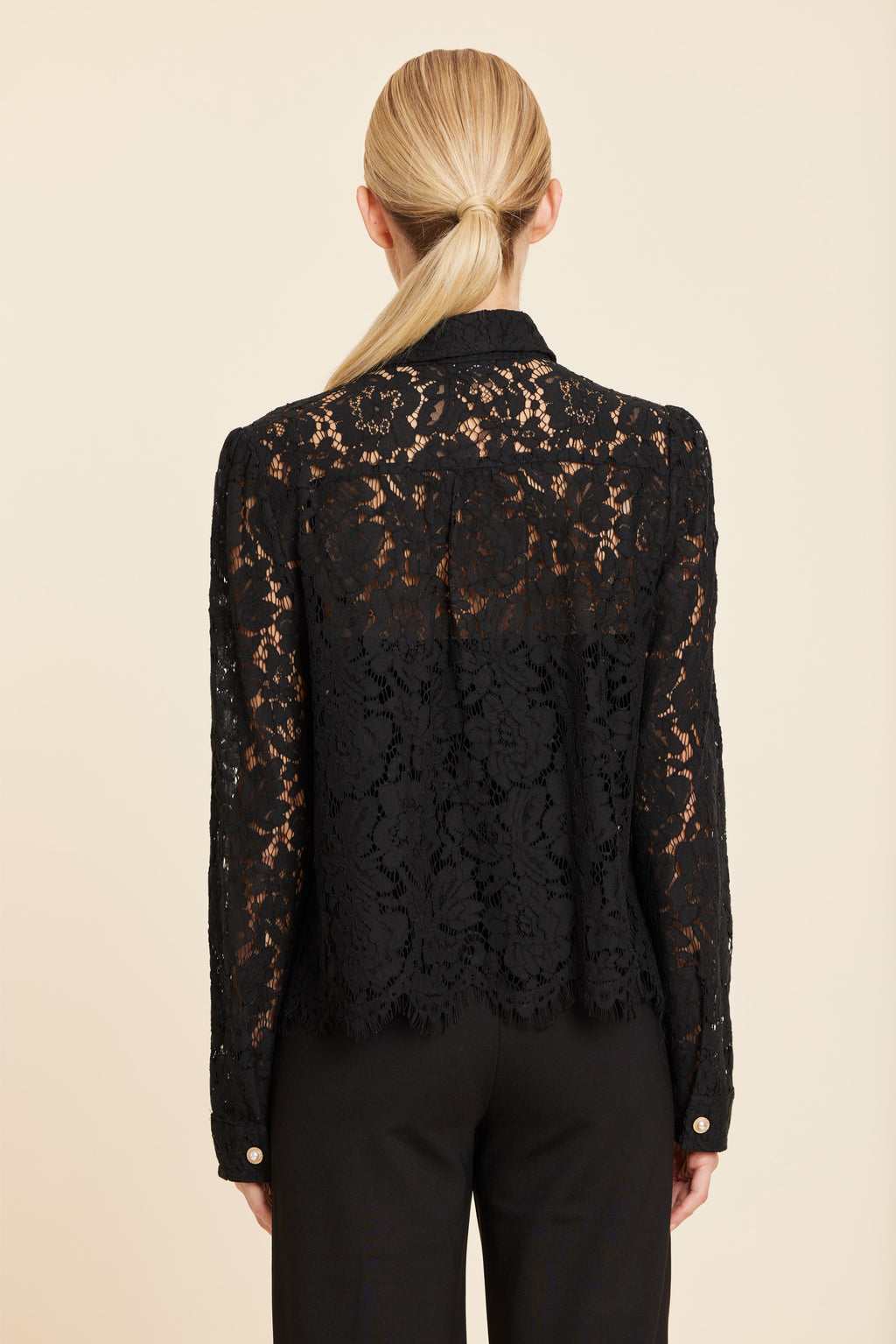 Floral Lace Pearl Button Longsleeve Blouse