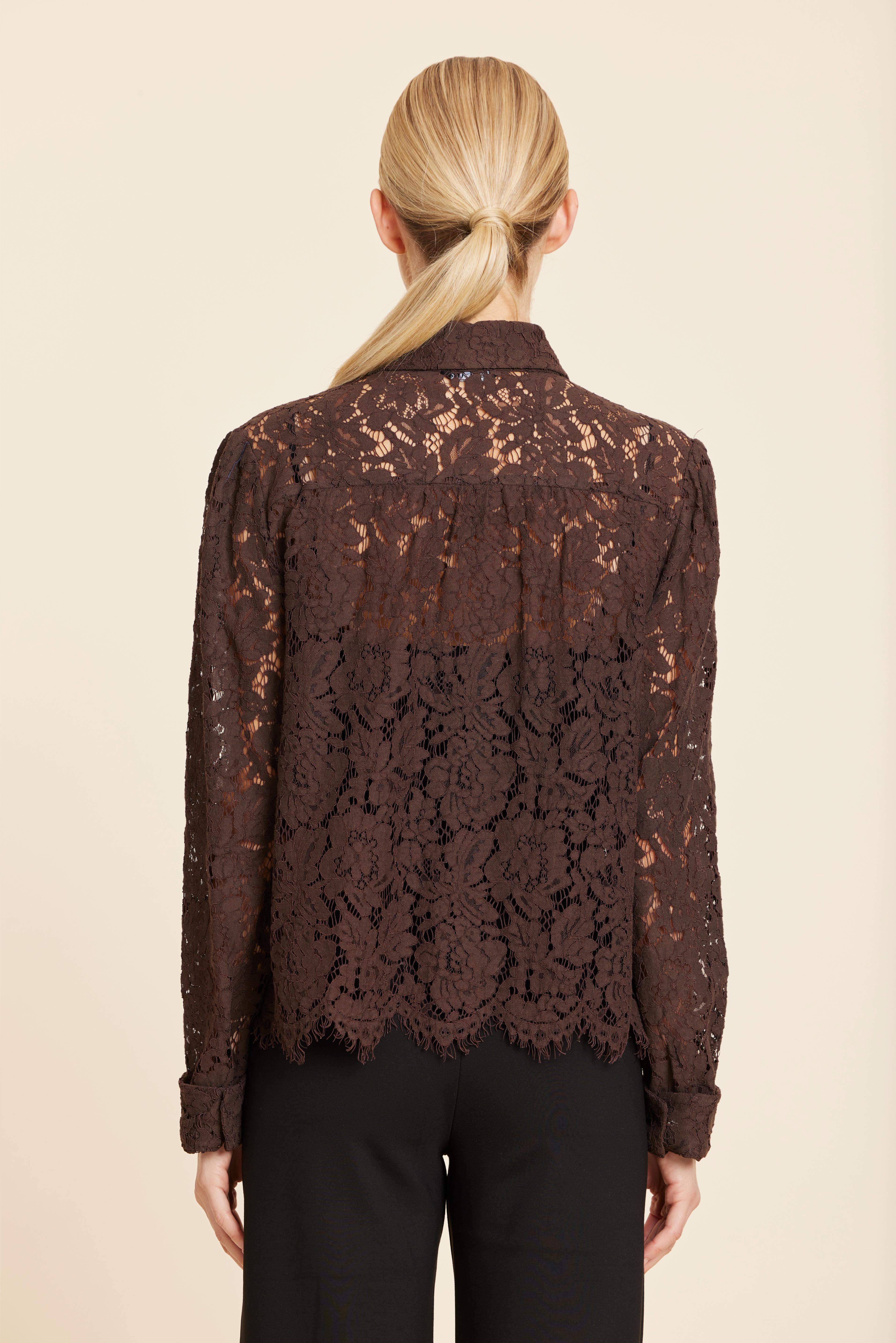 Floral Lace Pearl Button Longsleeve Blouse