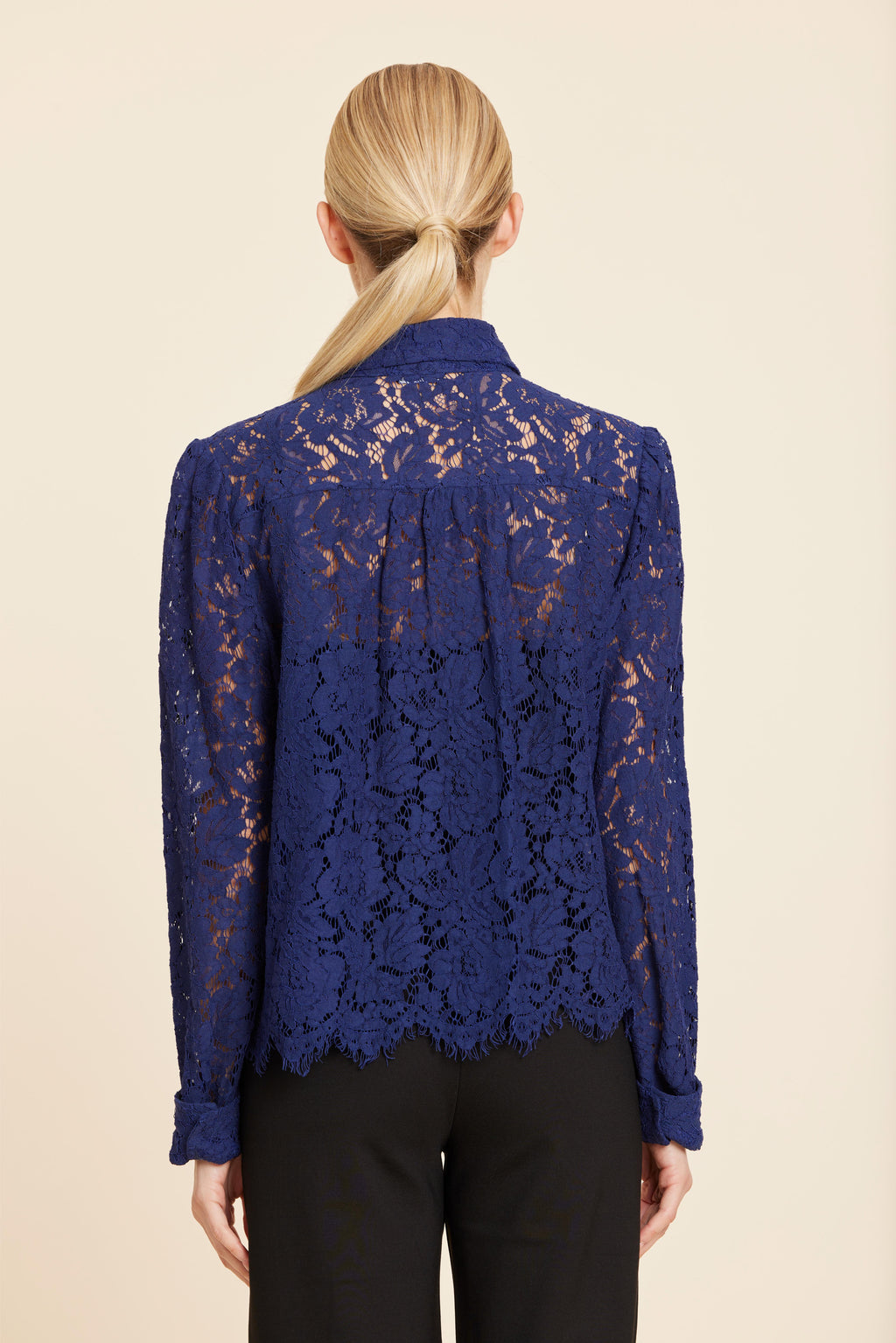 Floral Lace Pearl Button Longsleeve Blouse