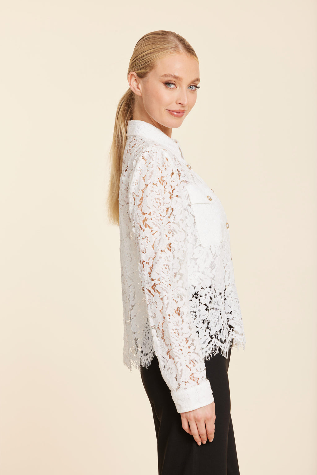 Floral Lace Pearl Button Longsleeve Blouse