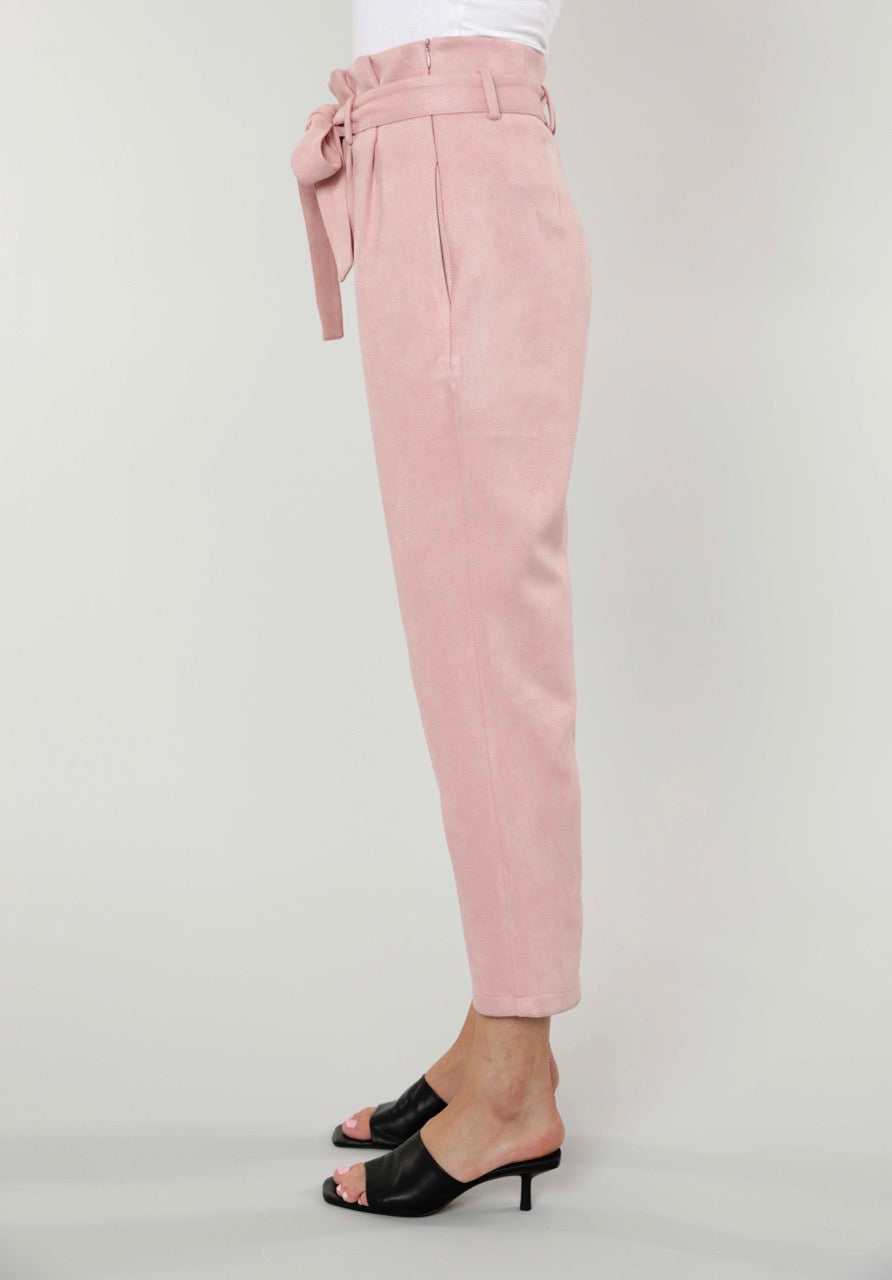 Trend Alert: Paperbag waist pants | High Waisted Trousers | Paperbag pants  | Paperbag pants… | High waisted tie pants, High waist outfits, High  waisted pants outfit